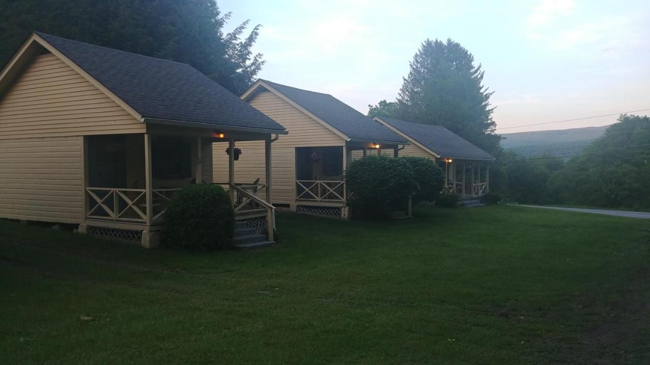 Serenity Motel Shaftsbury Экстерьер фото