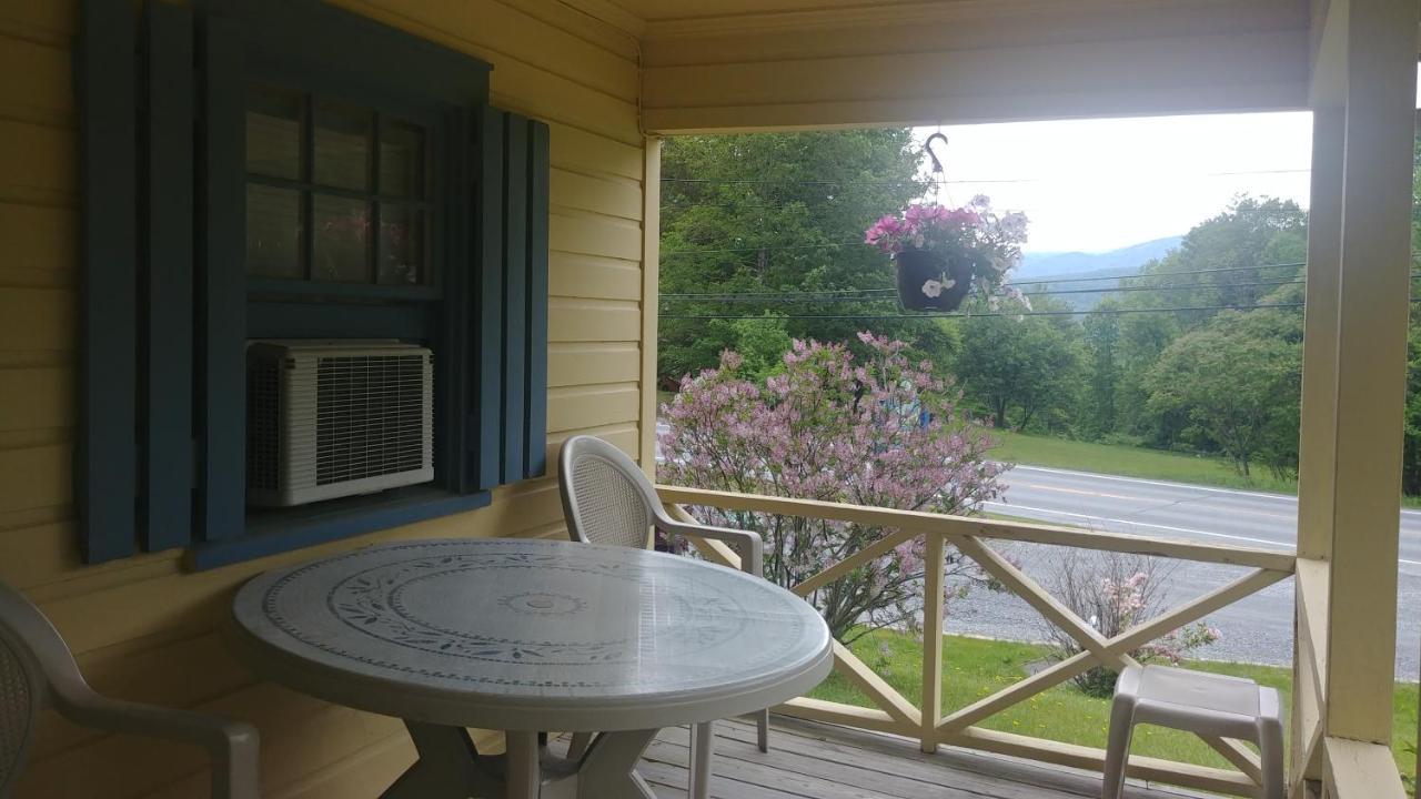Serenity Motel Shaftsbury Экстерьер фото