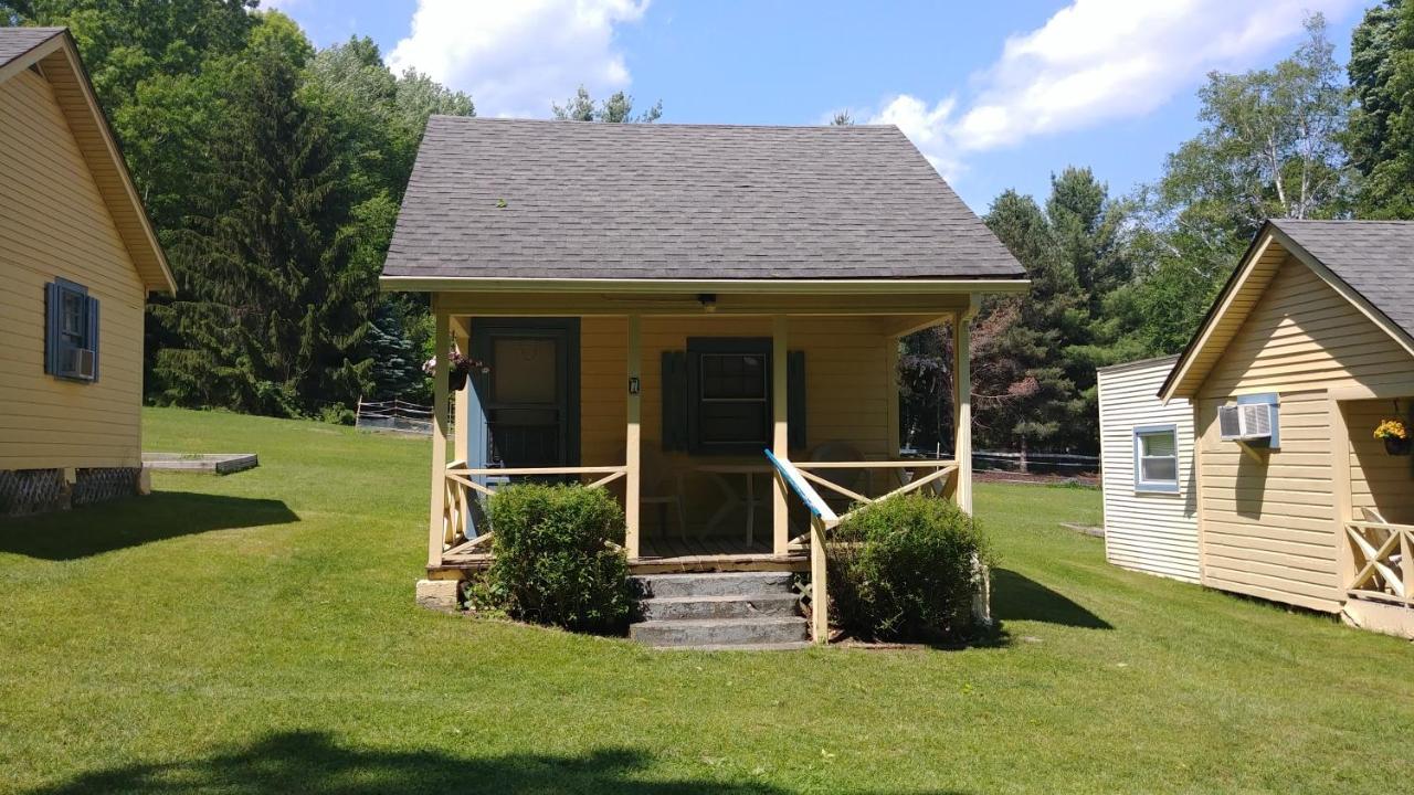 Serenity Motel Shaftsbury Экстерьер фото