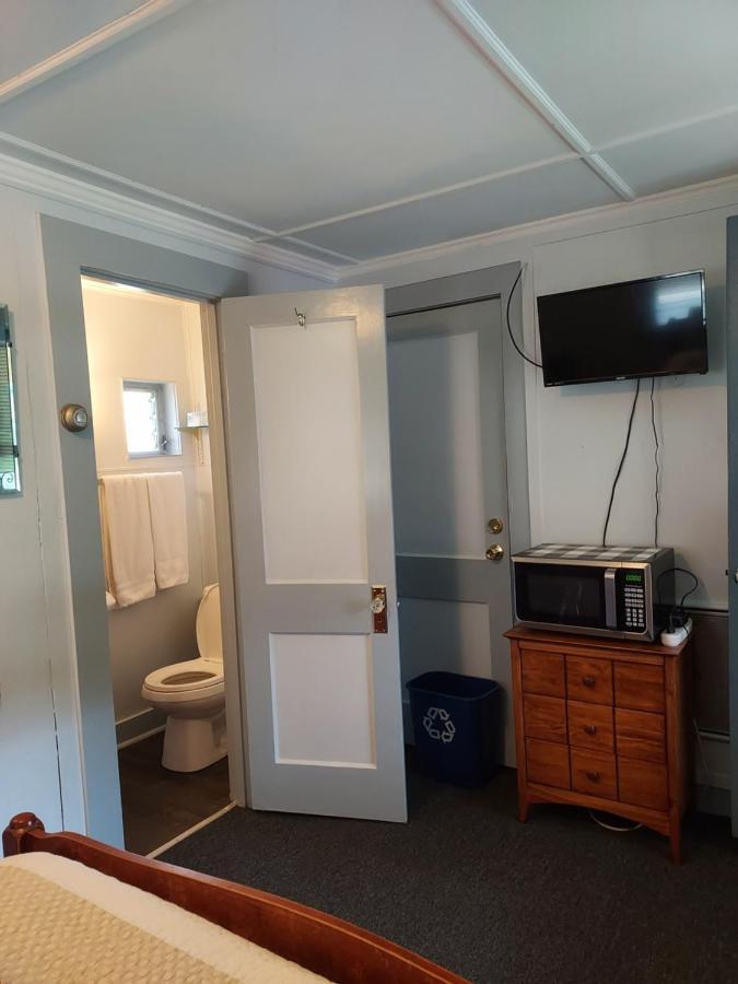 Serenity Motel Shaftsbury Экстерьер фото