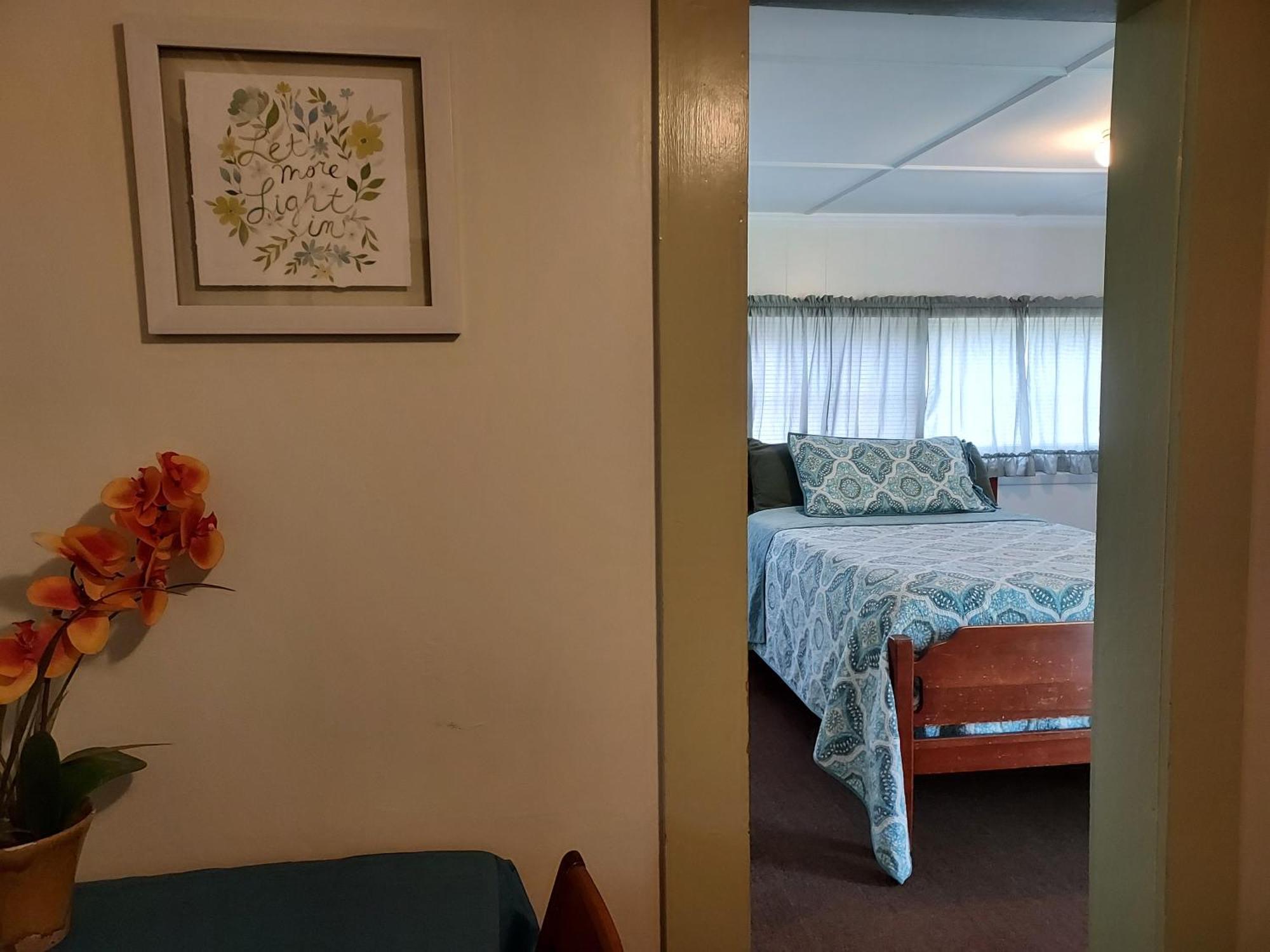 Serenity Motel Shaftsbury Экстерьер фото